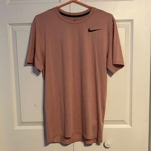 Nike Men's Salmon Short Sleeve Tee